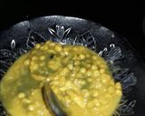 A picture of step 8 of Ragda Patties.