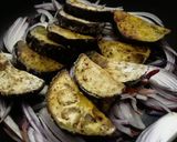 Foto del paso 4 de la receta: Berenjenas🍆 en salsa de cebollas🌶 picante🤔
