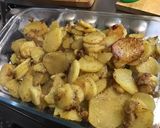 Une image de l'étape 10 de Duo de pommes de terre à la crème de truffe, ail et oignon.