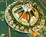 Une image de l'étape 9 de Salade de concombre et carottes râpées à la roquette et feta.