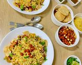 A picture of step 5 of Bhel puri.