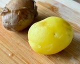 Hình bước làm 1 của món Salad Piémontaise