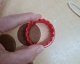 Foto del paso 5 de la receta: Pueblito de galletas de jengibre y canela 🏡🌳🌻⭐🌞🌜🏡