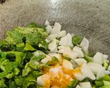A picture of step 2 of Radish capsicum sring onion junka by Shobha Rathod (green sabji).