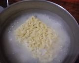 Foto langkah ke 4 dari resep Mie Topping Jamur Saus Spaghetti.