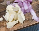 Foto langkah ke 1 dari resep Sayur sop sosis.