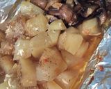 A picture of step 7 of Garlic steak foils.