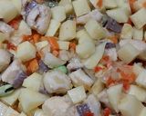 Foto del paso 2 de la receta: Ragú de pescado y vegetales