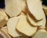 A picture of step 1 of Fried potatoes with egg.