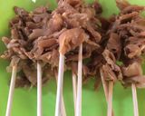 Foto langkah ke 3 dari resep Sate Jamur Saus Kacang Sangrai.