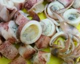 Foto langkah ke 1 dari resep Cumi Asin Cabe Ijo.