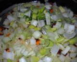 Foto del paso 8 de la receta: Pisto (fritada de verduras varias)