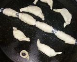 Foto del paso 3 de la receta: Factura y cañoncito con tapa de pascualina