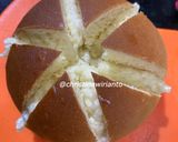 Foto langkah ke 6 dari resep Korean Cream Cheese Garlic Bread.
