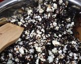 Foto langkah ke 5 dari resep Halloween Popcorn.