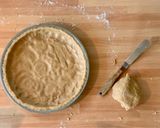 Foto del passaggio 11 della ricetta Crostata con Flan di crema al latte condensato