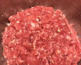 Foto del paso 1 de la receta: Preparado para albóndigas o pelota (caldo)
