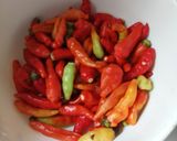 Foto langkah ke 1 dari resep Sambal Roa Extra Pedas.