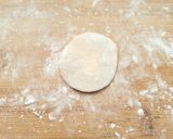 Foto del paso 3 de la receta: Masa Gyozas (empanadillas japonesas)