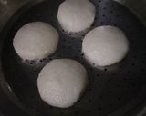 A picture of step 7 of Riceidli With Besan Chutney.
