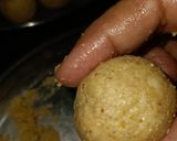 ओट्स मखाना लड्डू (Oats Makhana laddoo recipe in hindi) रेसिपी चरण 9 फोटो