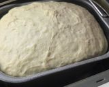 Foto del paso 1 de la receta: Pizza completa (masa en panetera)