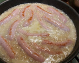 Foto del paso 3 de la receta: Salchichas de pollo al vino blanco