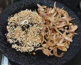 चवळीची उसळ (Chavlichi Usal Recipe In Marathi) रेसिपी स्टेप 2 फोटो 
