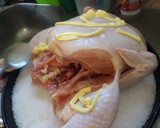 Foto del paso 2 de la receta: Pollo a la sal