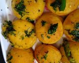A picture of step 4 of Appe crispy dhokla.
