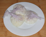 Foto del paso 5 de la receta: Merluza con guarnición de patatas y huevo poché al microondas