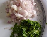 A picture of step 1 of Spanish omelette.