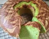 Foto langkah ke 4 dari resep Bolu pandan aka bolu kecebong kocok all in one.