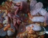 Foto del paso 3 de la receta: Chorizo a la pomarola con carne