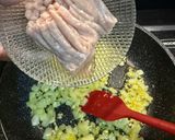 Foto langkah ke 3 dari resep Isian Bakpao: Ayam Kecap.