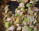 Une image de l'étape 3 de Quiche au poireau et feta.
