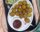 A picture of step 8 of Rice flour potato balls.