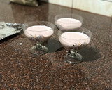 A picture of step 6 of Strawberry Panna Cotta.
