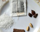 A picture of step 1 of Turkish Apple Spice Tea.