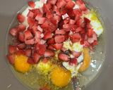 Foto del paso 1 de la receta: Muffins sin azúcar ni harina - Coco, frutilla y limón