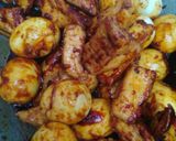 Foto langkah ke 4 dari resep Semur Tahu Telur untuk Nasi Uduk Betawi.