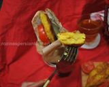 A picture of step 9 of Iranian Potato Patties Sandwich ساندویچ کوکو سیب زمینی.