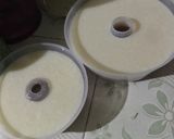 Foto langkah ke 3 dari resep Puding Saus Strawberry.