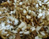 A picture of step 4 of Chicken Sisig.
