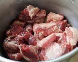 A picture of step 1 of Electric Cooker Braised Beef Brisket and Beef Noodle Soup.
