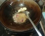 Foto langkah ke 3 dari resep Tumis kerang.
