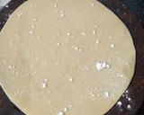 A picture of step 4 of Egg lifafa paratha.
