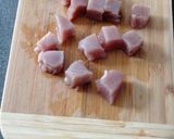 Foto del paso 3 de la receta: Atún en salsa con gambas