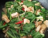 Foto langkah ke 3 dari resep Tumis Tahu Sawi.