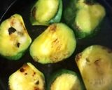 Foto del paso 2 de la receta: Hamburguesas de zapallito